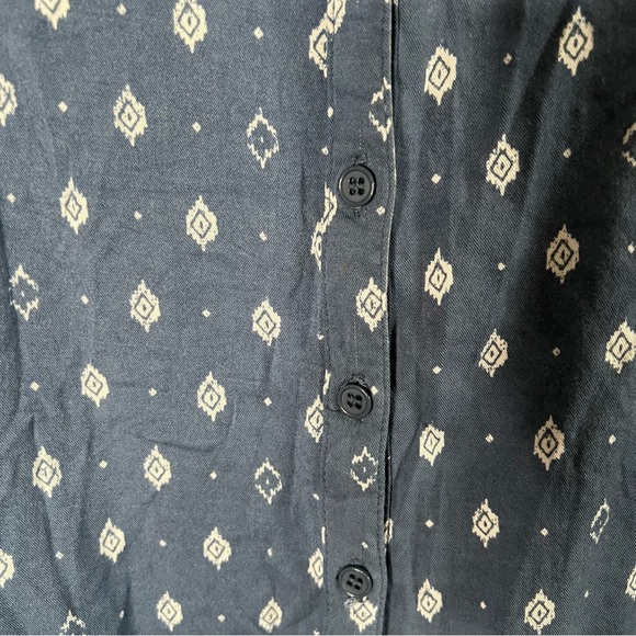 Torrid Ikat Challis Button Front Romper Tribal Track 2X Women’s Blue 11274830. - Picture 4 of 8